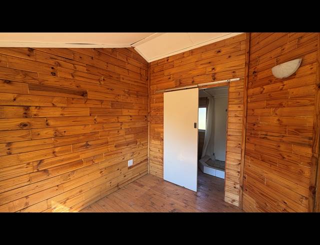22,150M² SMALLHOLDING FOR SALE IN MARISTER